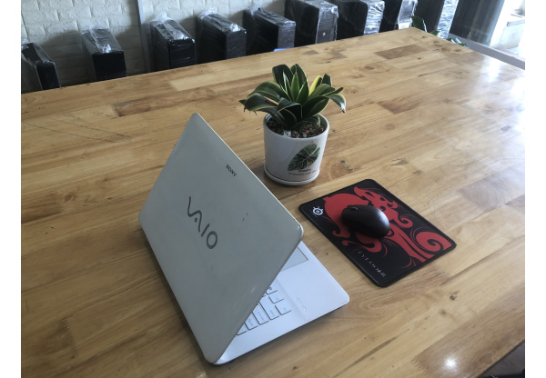SONY VAIO SVF14 Core i5 