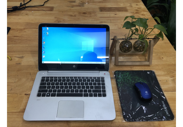 HP ENVY TouchSmart 14 Sleekbook