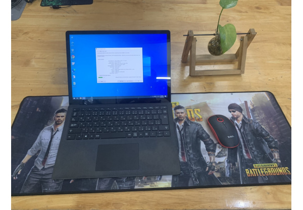 Surface Laptop 2 – i7