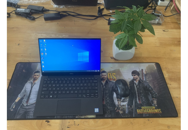 Dell XPS 13 9380 i7-8665U