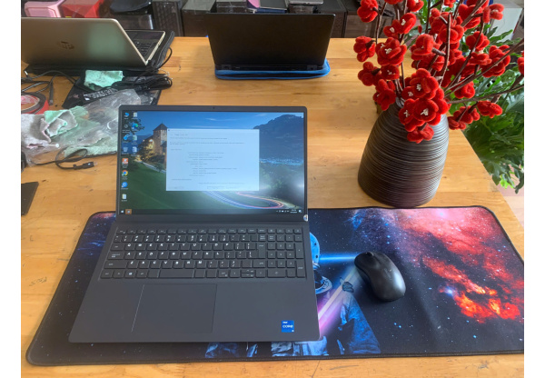 Dell Vostro 3510 i5 1135G7