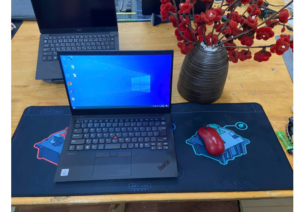 Lenovo ThinkPad X1 Carbon Gen 8 