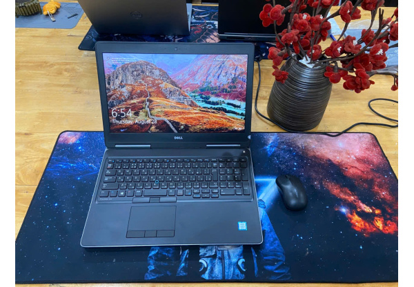 Dell Precision 7520 i7 7820HQ