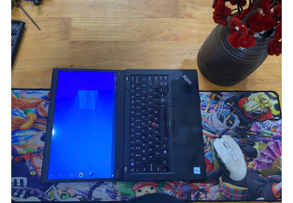 Lenovo ThinkPad X390 i7 Th8