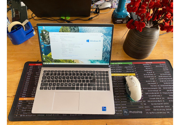Dell Inspiron 3511- i5 Th11