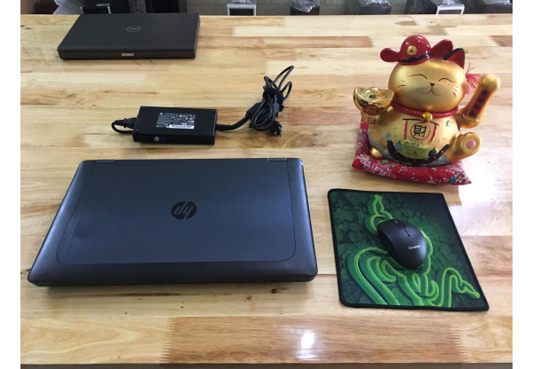 Hp ZBook 17 G2 -  K3100