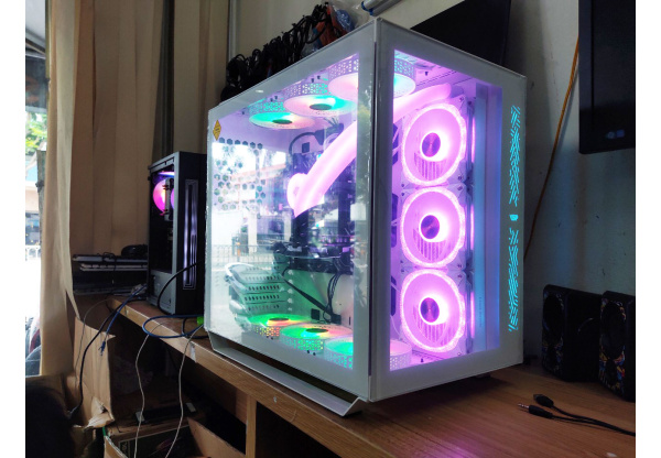 Case Gaming / i7 13700F 